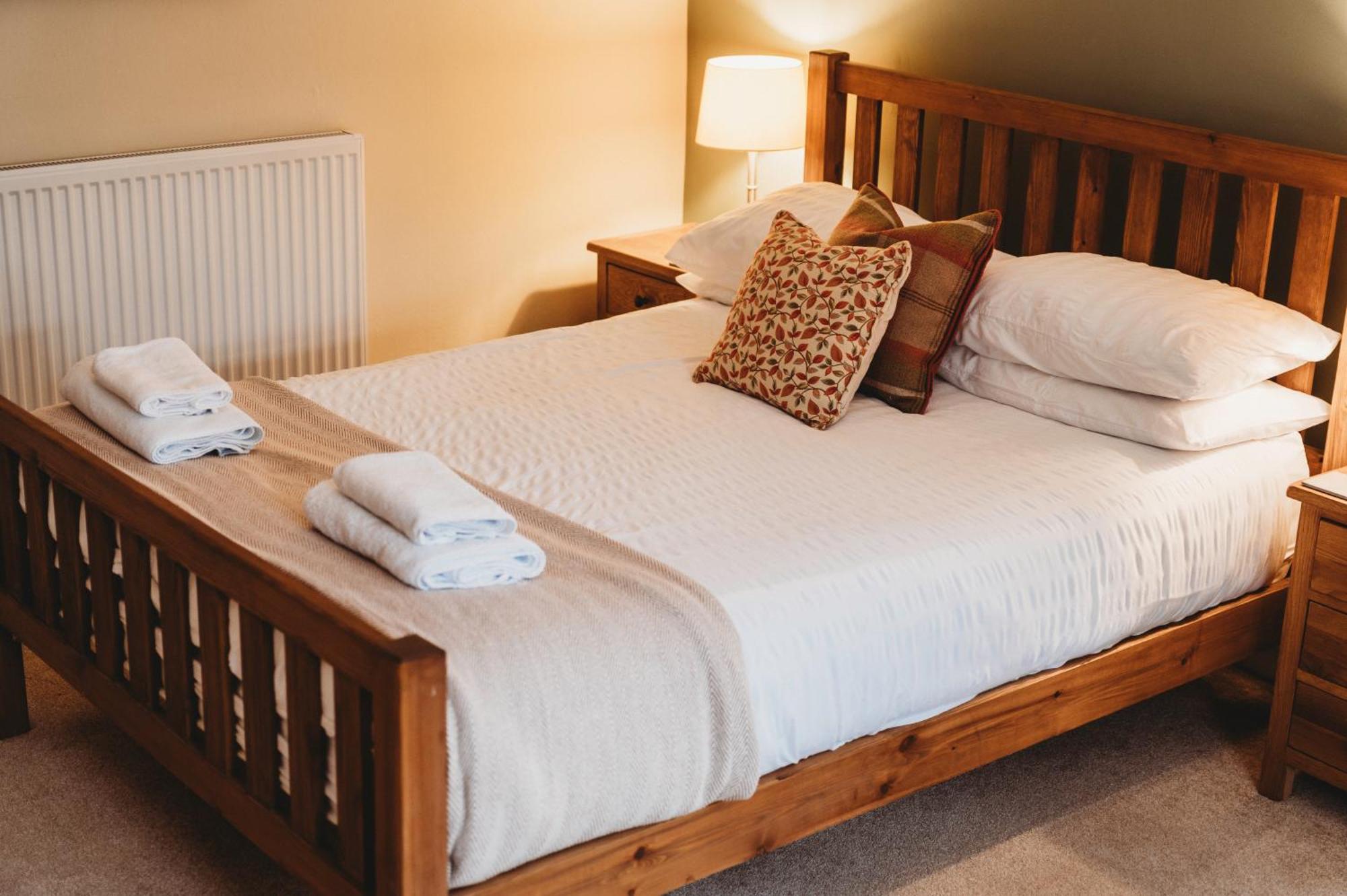 The White Lion Inn Oakham Bagian luar foto